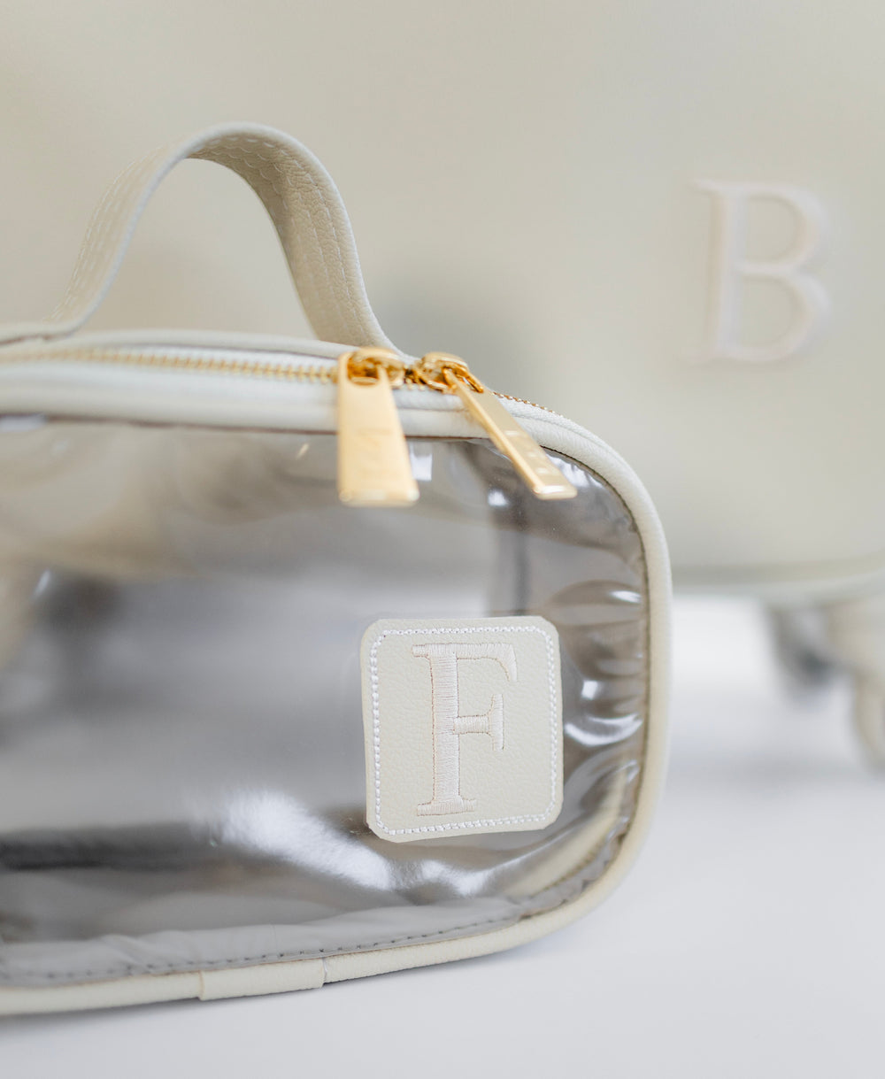 Kit Bolsos Maternidad Ella Off white - Maleta con ruedas, Bolso Madison, Bolso térmico, Neceser Cristal PP y cambiador portátil.