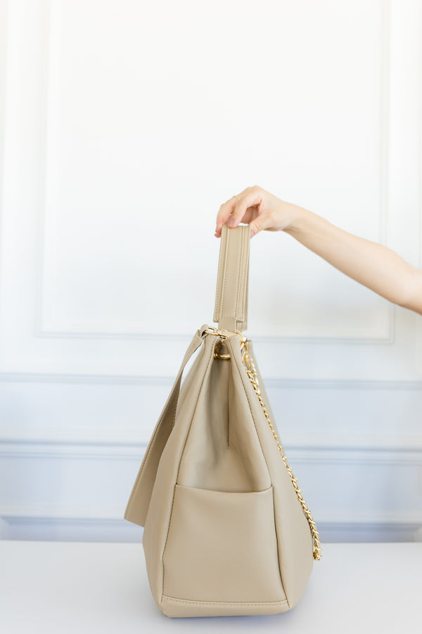 Kit Bolsos Maternidad Ella Beige - Maleta de ruedas, Bolso Madeleine, Mochila 2 en 1 y cambiador portátil.