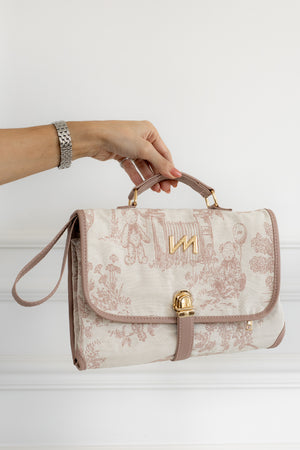 Kit Bolsas Maternidade Le Petit Rosé - Mala de rodinhas, Bolsa Madeleine, Mochila 2 em 1 e trocador portátil.