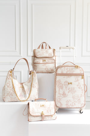 Kit Bolsas Maternidade Le Petit Rosé - Mala de rodinhas, Bolsa Madeleine, Mochila 2 em 1 e trocador portátil.