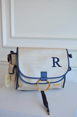 Bolso Louise Beige con Azul marino bordado inicial R OUTLET