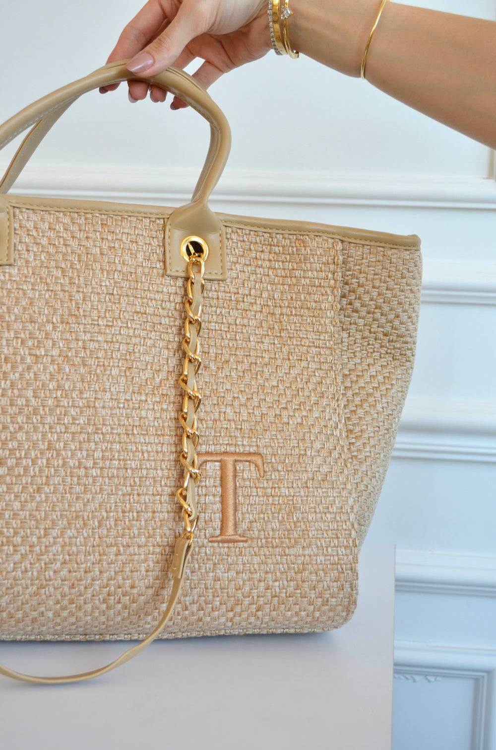 Bolso Cloé Trenzado Paja bordado inicial T OUTLET